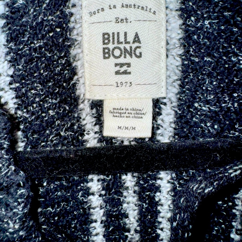 Sweater - Picture 3 of 4